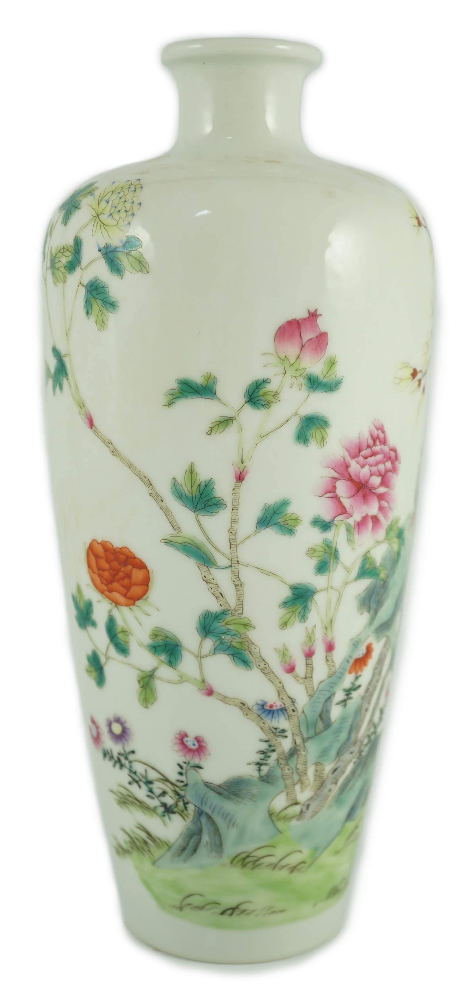 A Chinese famille rose vase, 20th century, 23cm high